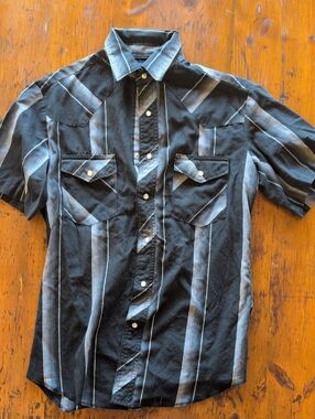 Men's Black Striped Short-Sleeve Pearl Snap Wrangler Shirt